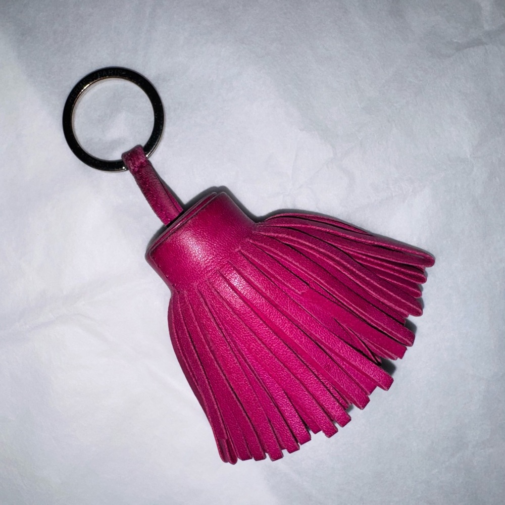 Hermès AUTHENTIC Carmen Leather Magenta Fuchsia Pink Fringe Key Ring Bag Charm - Picture 2 of 16